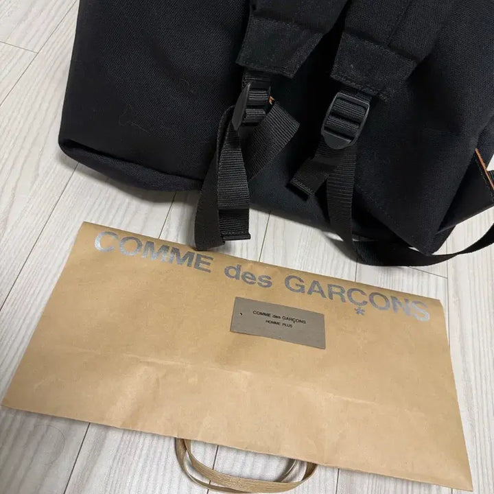 [SOLD OUT] 꼼데가르송 옴므 플러스 백팩 라지 블랙