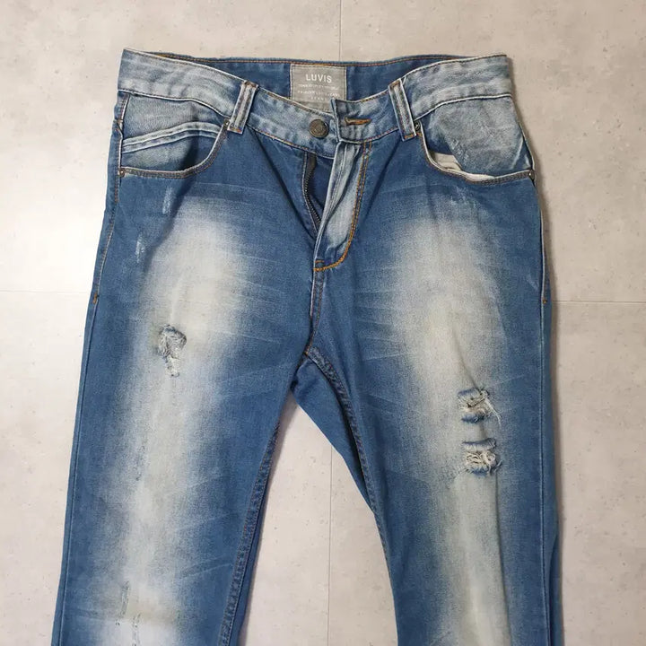 [BUNJANG] LUVIS 30 Ripped Jeans / 공용 바지 LUVIS 30 청바지 찢 스타일리쉬  남성 여성 청바지