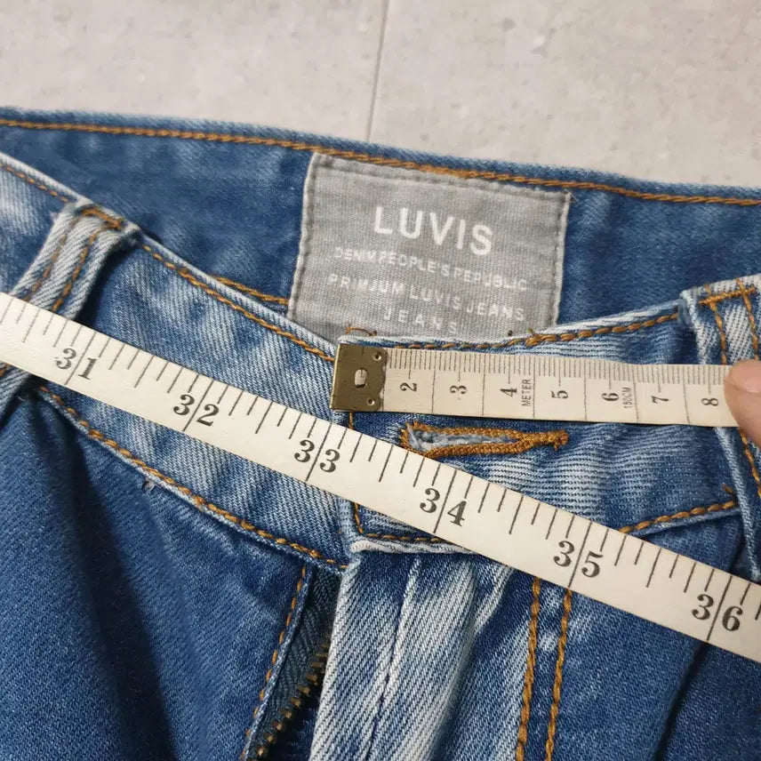 [BUNJANG] LUVIS 30 Ripped Jeans / 공용 바지 LUVIS 30 청바지 찢 스타일리쉬  남성 여성 청바지