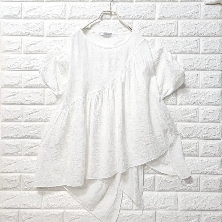 [SOLD OUT] 언발 프릴티셧