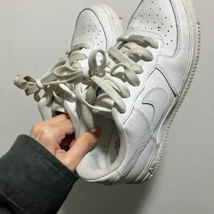 [BUNJANG] Nike Air Force 235 Sneakers / 나이키 에어포스 235