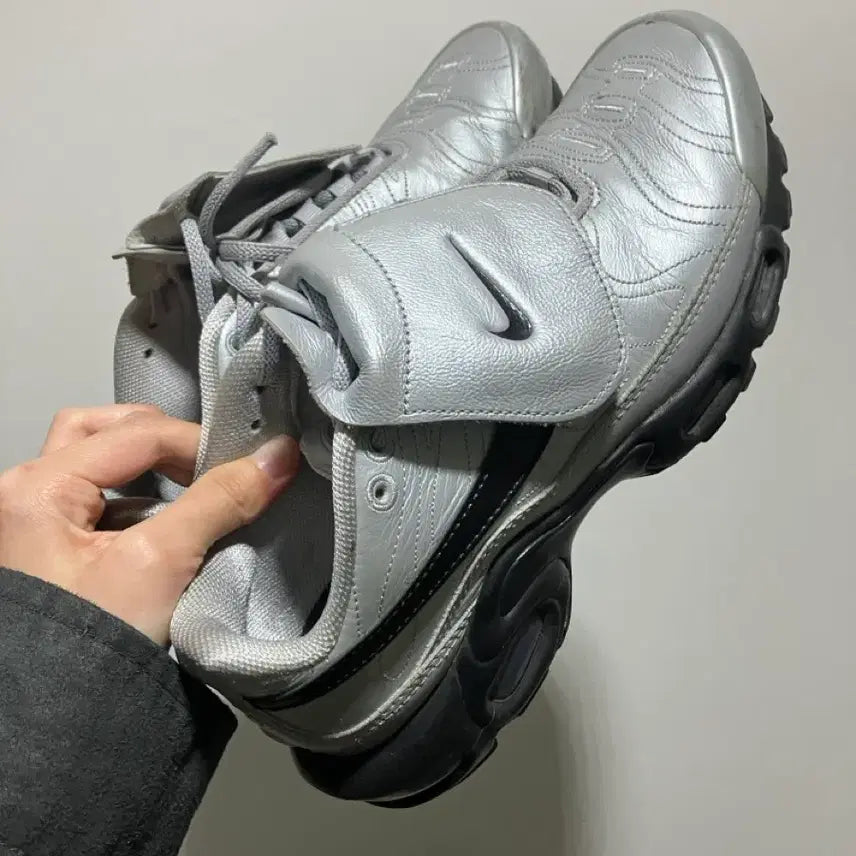 [BUNJANG] Nike Air Max Plus TNPO Silver Sneakers / 나이키 에어맥스 플러스 TNPO 240