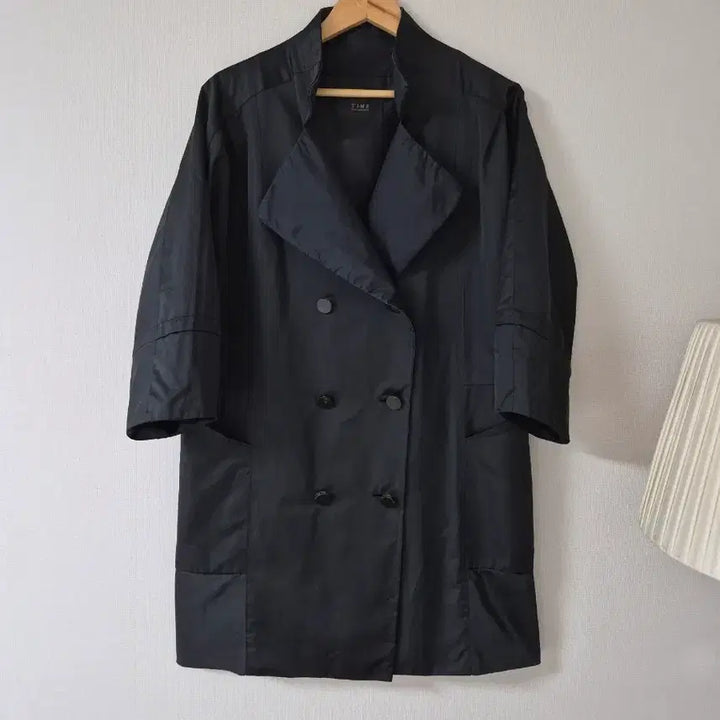 [BUNJANG] TIME Black Double Button Half Coat / [한섬TIME] 블랙 더블 버튼 하프 코트