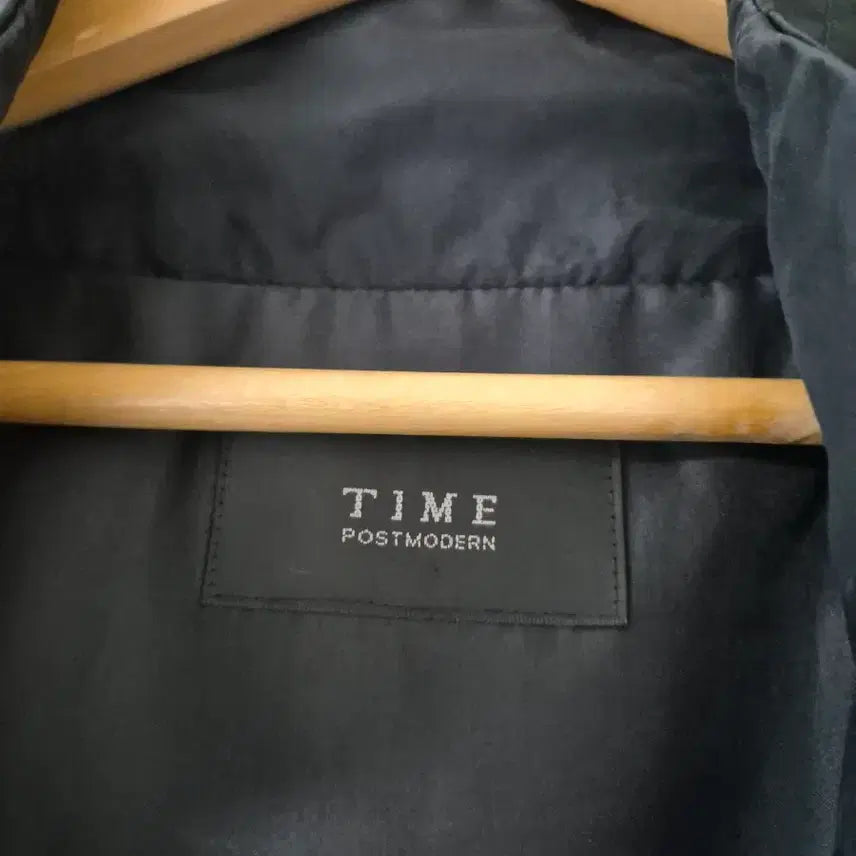 [BUNJANG] TIME Black Double Button Half Coat / [한섬TIME] 블랙 더블 버튼 하프 코트