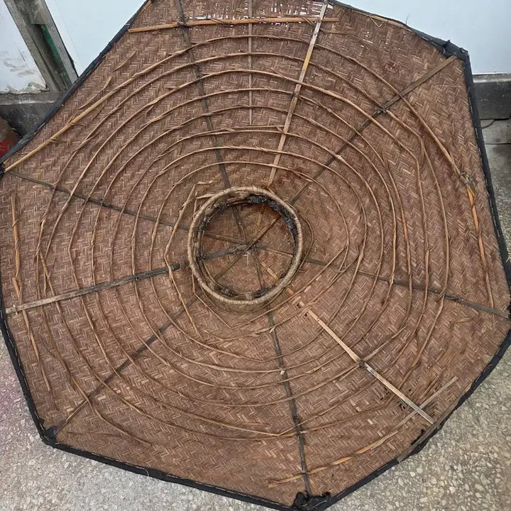 [BUNJANG] Vintage Bamboo Hat / 옛날  오랜된  삿갓