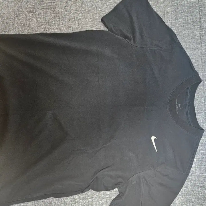 [SOLD OUT] 나이키 드라이핏 반팔티셔츠