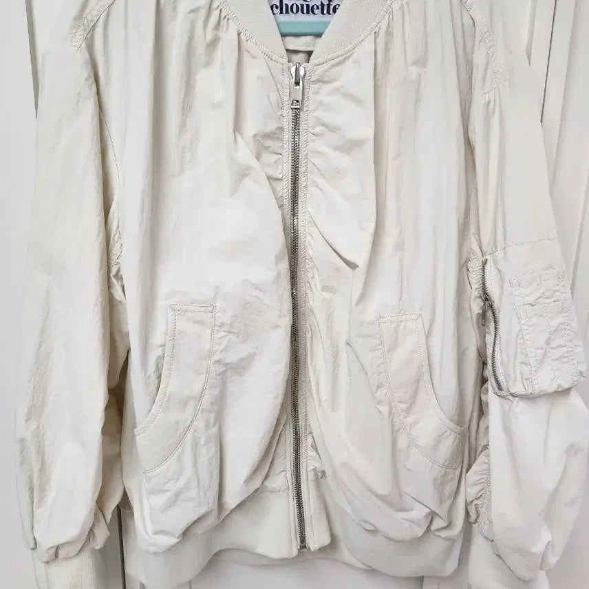 [SOLD OUT] 럭키슈에뜨 아이보리 점퍼
