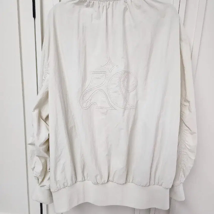 [SOLD OUT] 럭키슈에뜨 아이보리 점퍼