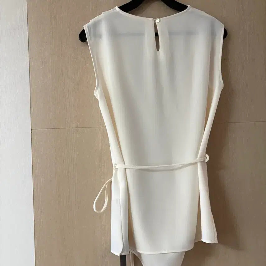[BUNJANG] Archaic Silky Blouse / 아르카익 실키 블라우스 (새상품)