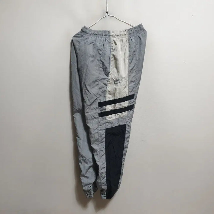[SOLD OUT] 나이키조거트레이닝바지/바람막이/31