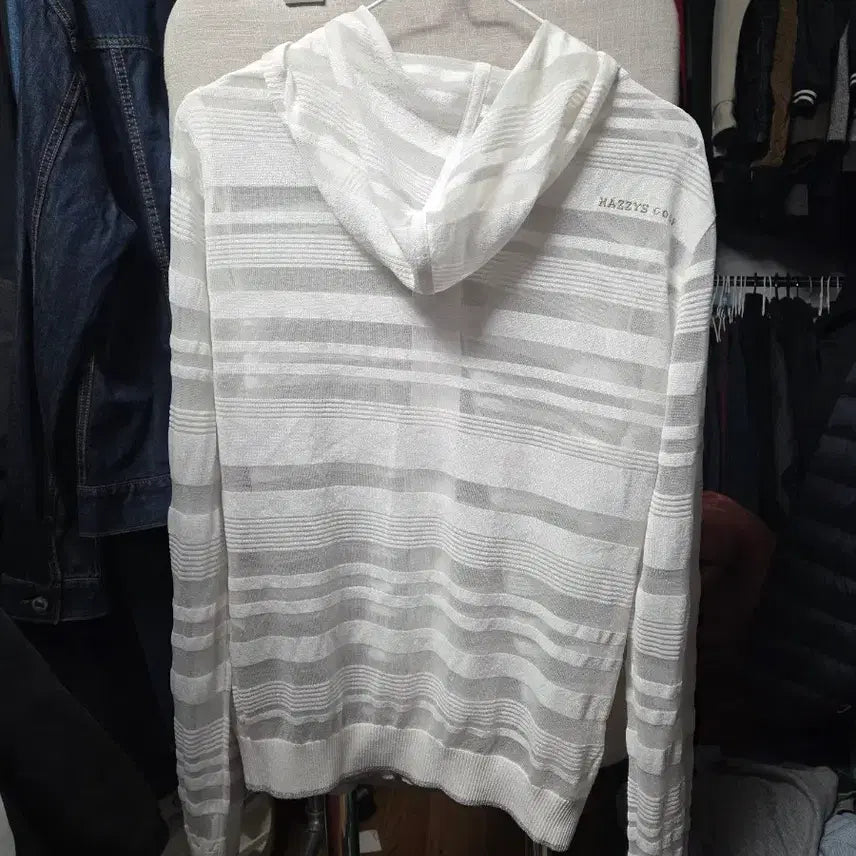 [SOLD OUT] 헤지스 화이트 스트라이프 후드 집업