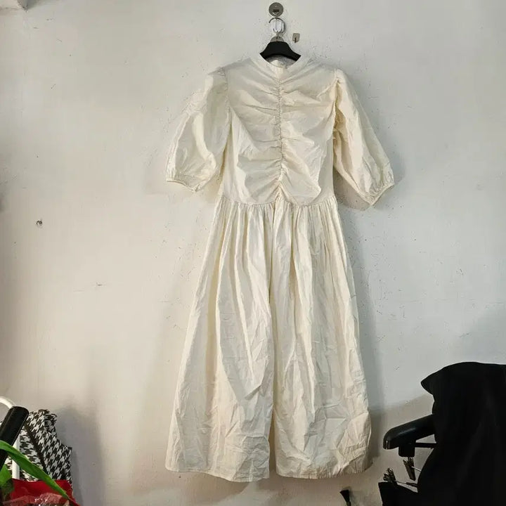 [BUNJANG] Ivory Shirred Long Dress (Size 55) / 아이보리 셔링 롱 원피스55