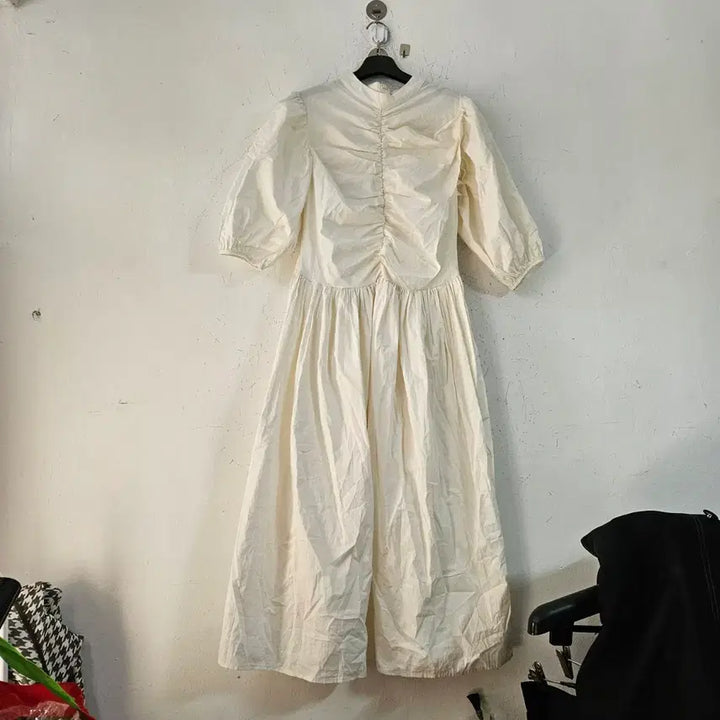 [BUNJANG] Ivory Shirred Long Dress (Size 55) / 아이보리 셔링 롱 원피스55
