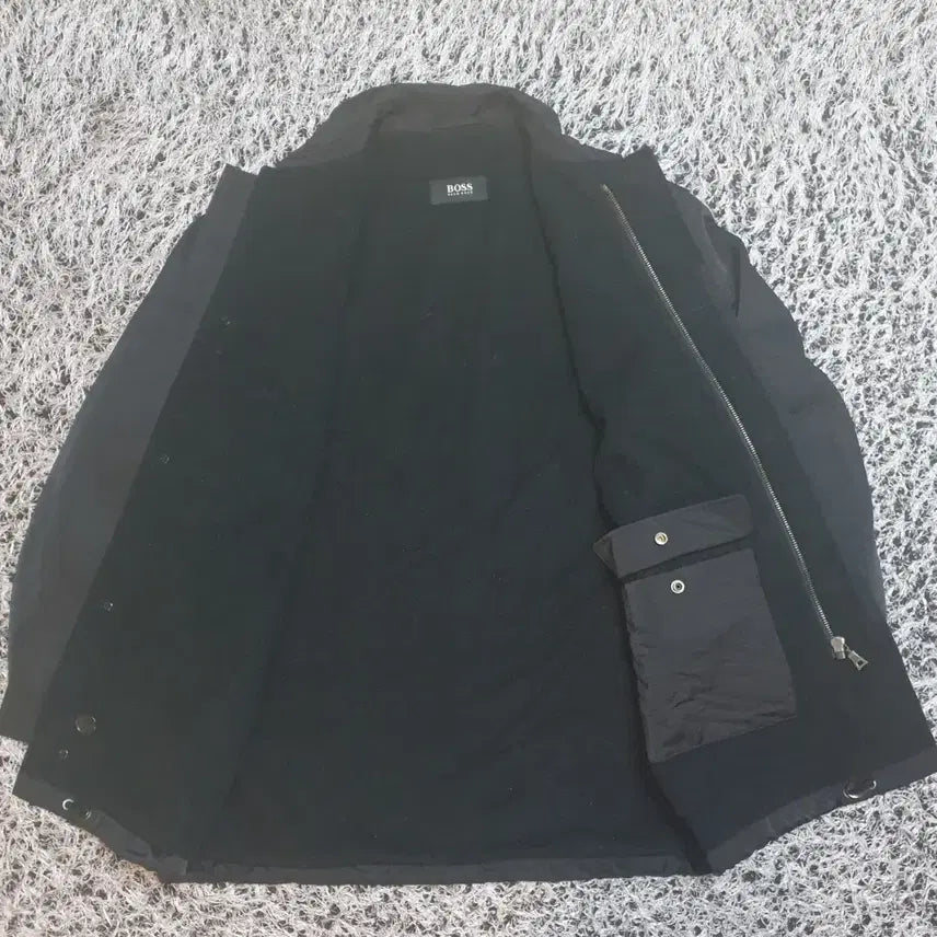 [BUNJANG] HUGO BOSS Black Padded Coat / HUGO BOSS 블랙 패딩코트
