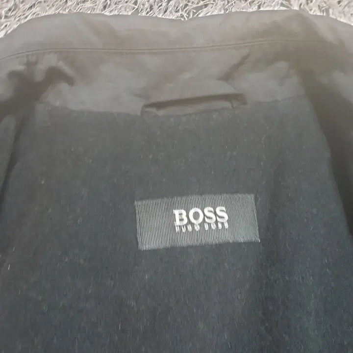 [BUNJANG] HUGO BOSS Black Padded Coat / HUGO BOSS 블랙 패딩코트