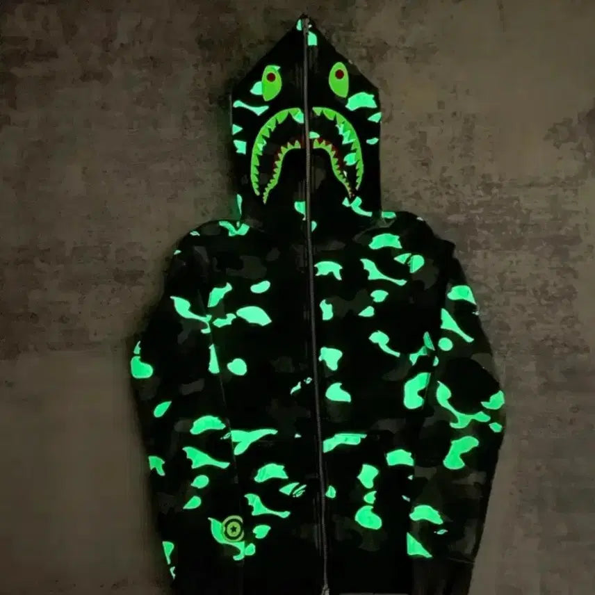 [BUNJANG] BAPE City Camo Luminous Black Shark Hoodie / 베이프 시티카모 야광 블랙 샤크후드