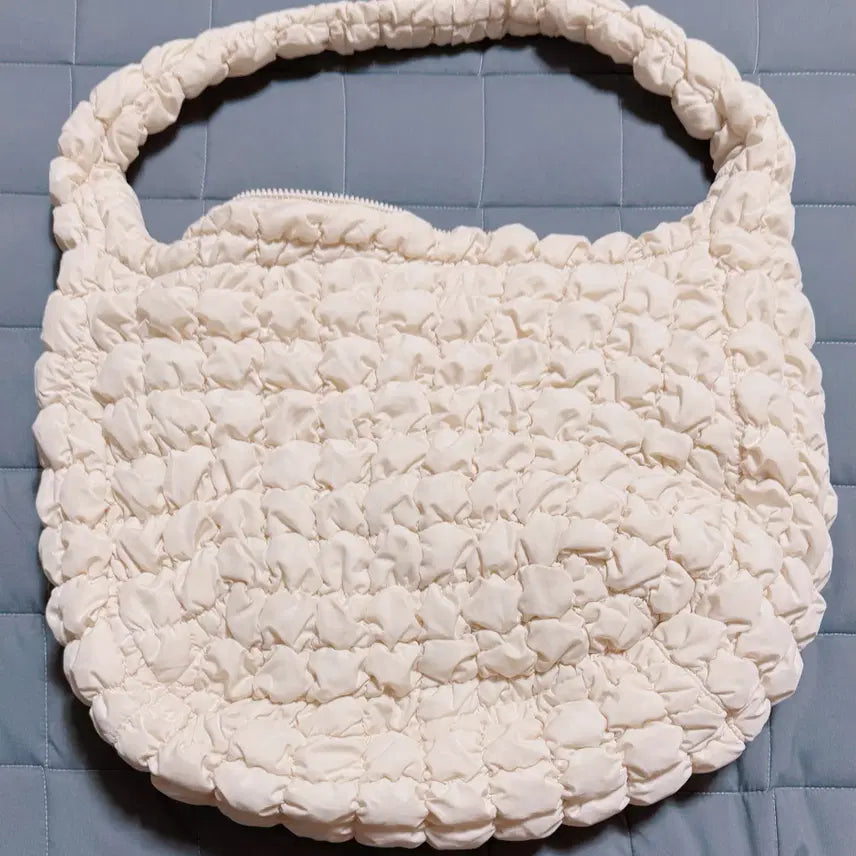 [BUNJANG] COS Oversized Cloud Bag / 코스 구름백 오버사이즈 팝니다~!!!