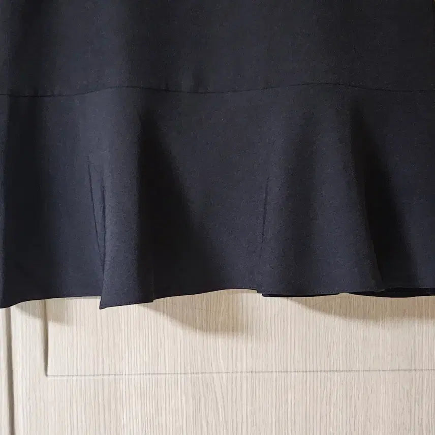[BUNJANG] Morris Coming Home Black Flare Skirt / 모리스커밍홈. 블랙 플레어스커트 66