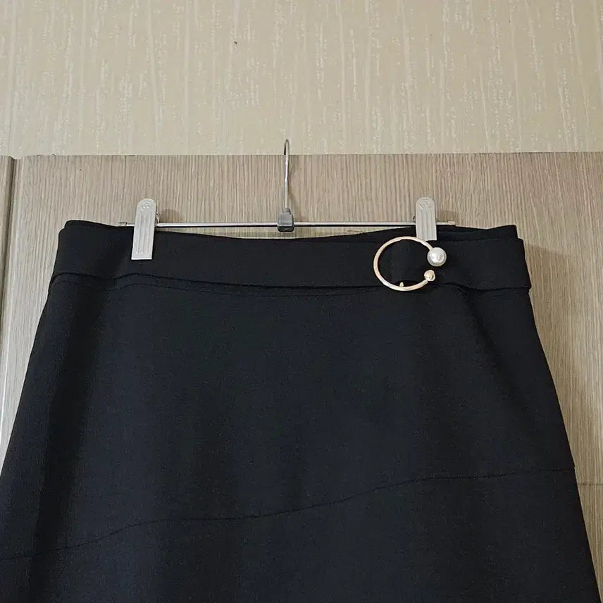 [BUNJANG] Morris Coming Home Black Flare Skirt / 모리스커밍홈. 블랙 플레어스커트 66