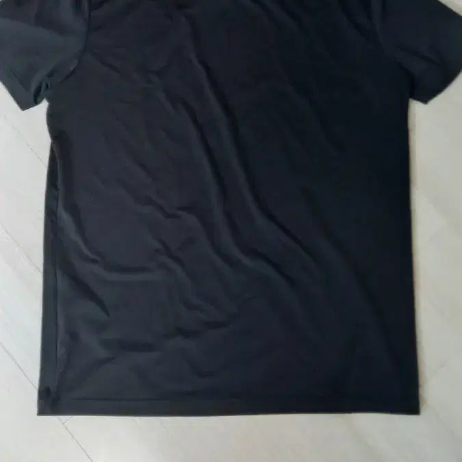 [BUNJANG] National Geographic Black Short Sleeve T-Shirt / 내셔널지오그래픽 검정 반팔 티셔츠