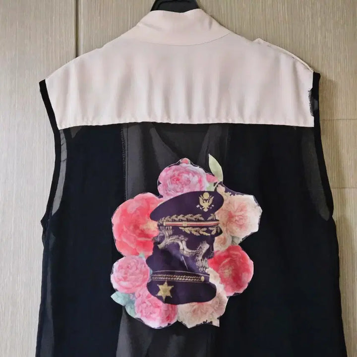 [BUNJANG] Color Block Sheer Vest - Black/Ivory / 배색 시스루 조끼 베스트 블랙/아이보리 66