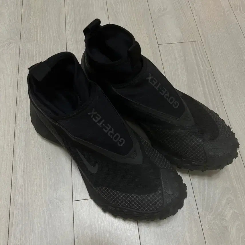 [BUNJANG] Nike ACG Mountain Fly Gore-Tex Black Sneakers / 나이키 ACG 마운틴 플라이 고어텍스 블랙