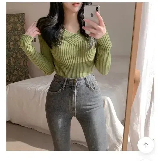 [BUNJANG] Hiniqu Off-shoulder Knit Top / 히니크 오프숄더 니트