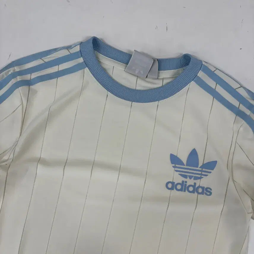 [BUNJANG] Adidas Light Blue Short Sleeve T-shirt / 아디다스 반팔티