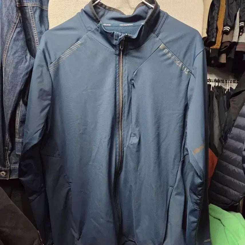 [BUNJANG] New Balance Navy Windbreaker Jacket / 뉴발란스 네이비 바람막이 자켓