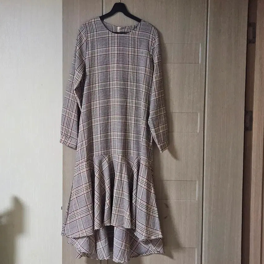 [BUNJANG] Checkered Long Dress / 체크 롱 원피스 프릴 디자인 시원한소재55~66