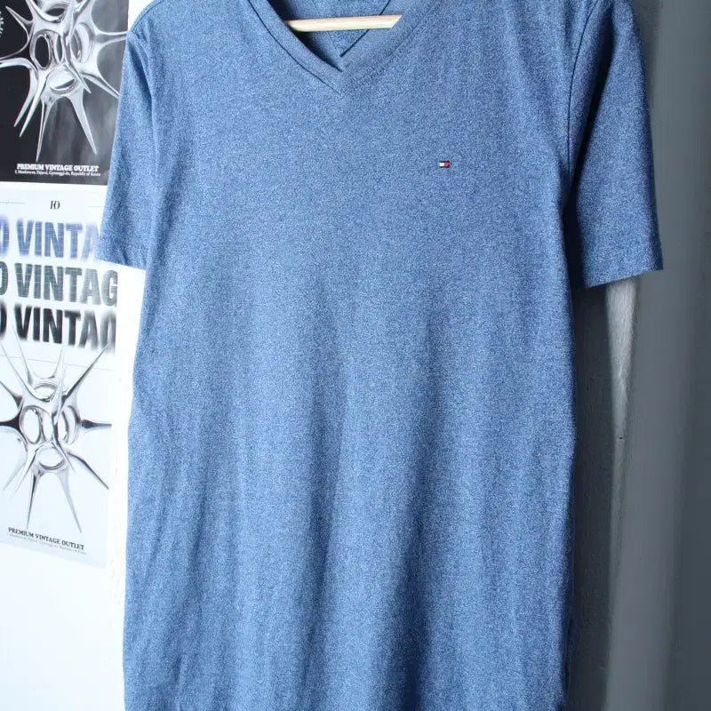 [BUNJANG] W(L-XL) 타미힐피거 반팔 티셔츠 브이넥 무지 블루-185EE / W(L-XL) 타미힐피거 반팔 티셔츠 브이넥 무지 블루-185EE