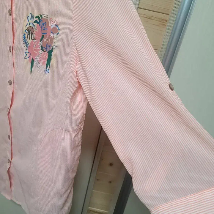 [BUNJANG] All For You Pink Striped Flower Blouse / 올포유 핑크 스트라이프 플라워 블라우스:까실하고가뻡고이뻐서어머니추천