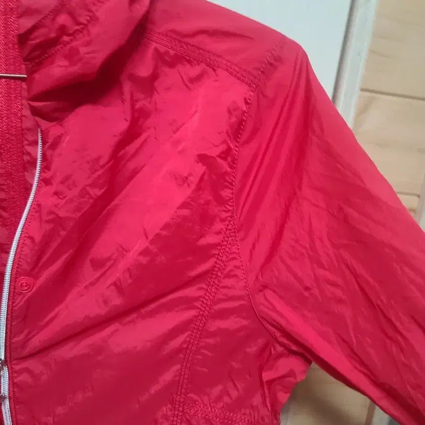 [BUNJANG] Travis Red Windbreaker Hooded Jacket / 트레비스빨간색 바람막이 후드 자켓
