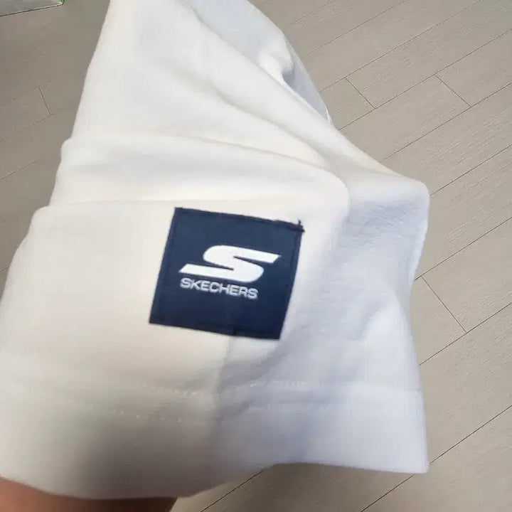 [SOLD OUT] 스케쳐스 기능성 반팔 105사이즈상태좋은 중고