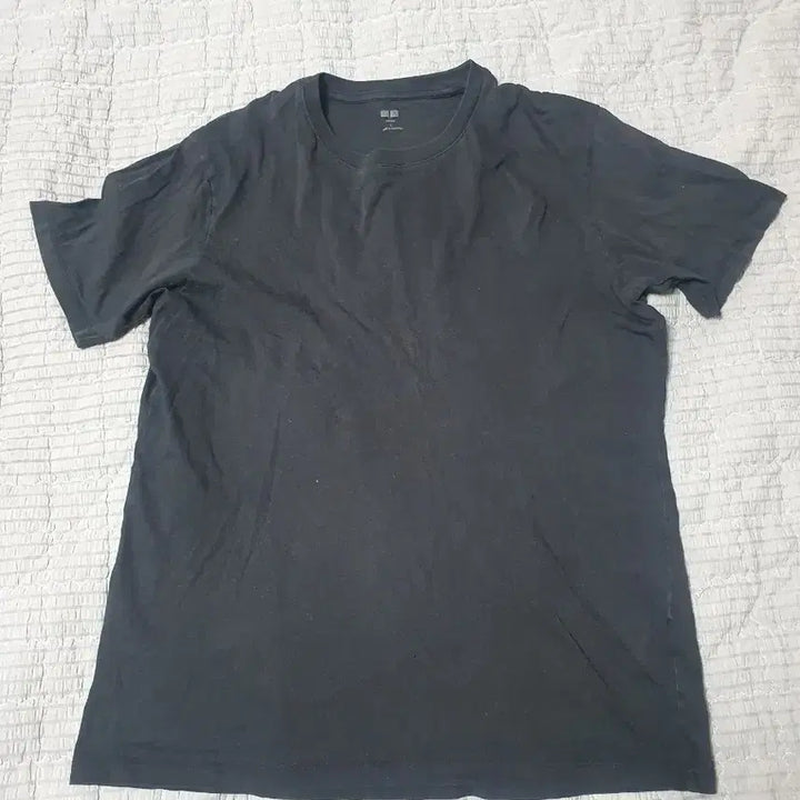 [BUNJANG] Uniqlo Basic Black Short Sleeve T-Shirt Size L / 유니클로 블랙 반팔티 L사이즈