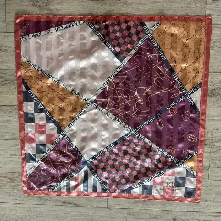 [BUNJANG] Karl Lagerfeld Silk Scarf / 칼 라거펠트 스카프