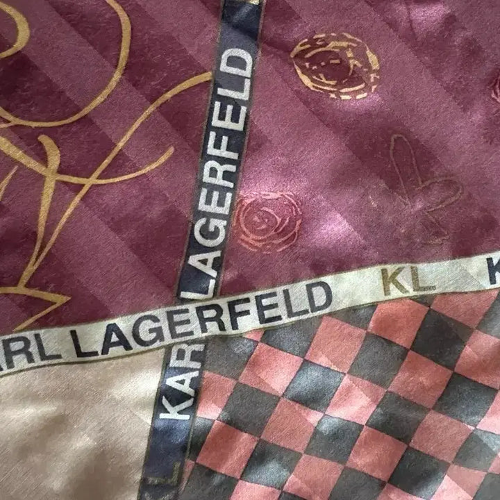 [BUNJANG] Karl Lagerfeld Silk Scarf / 칼 라거펠트 스카프