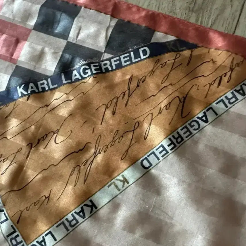 [BUNJANG] Karl Lagerfeld Silk Scarf / 칼 라거펠트 스카프