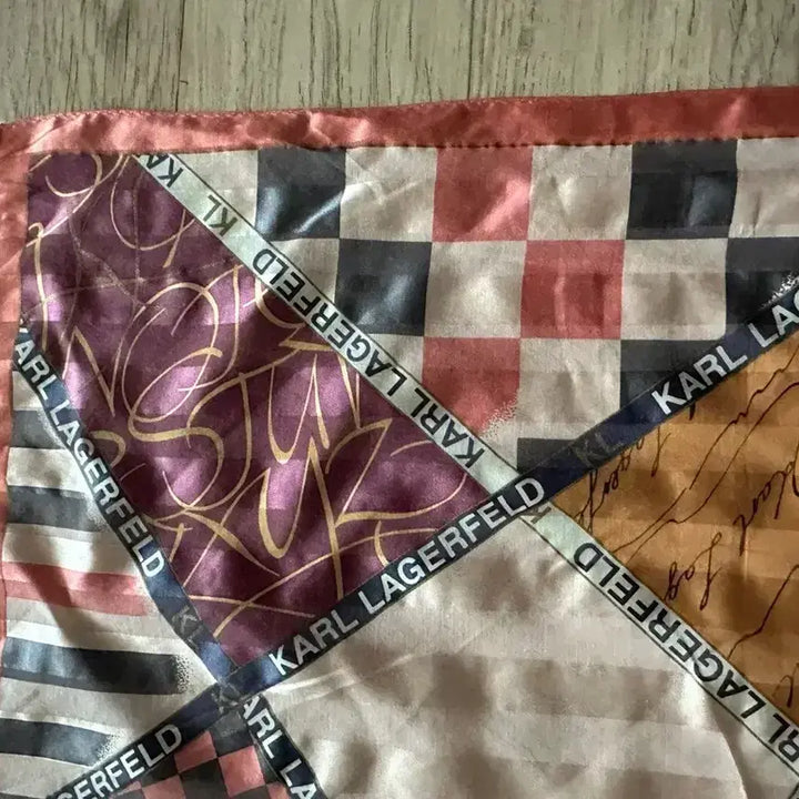[BUNJANG] Karl Lagerfeld Silk Scarf / 칼 라거펠트 스카프