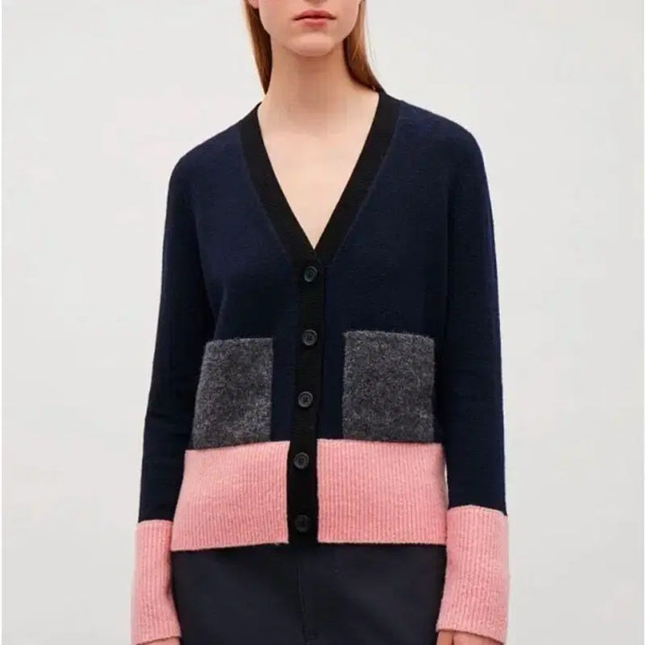 [BUNJANG] COS Colorblock V-Neck Cardigan / 코스COS 가디건 55사이즈