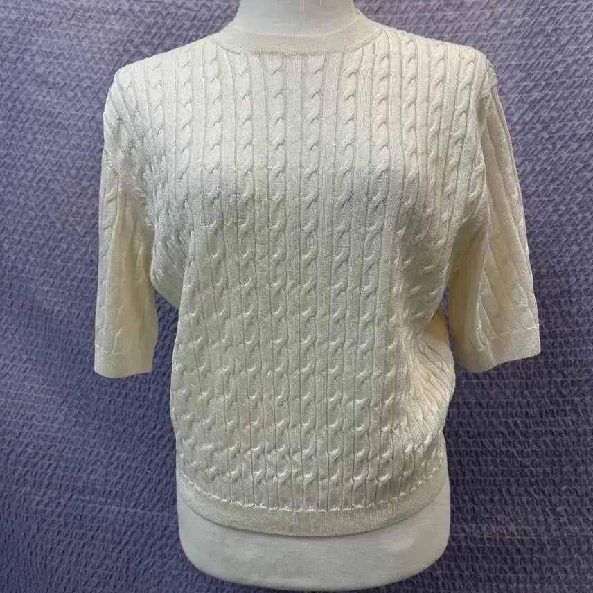 [BUNJANG] The Cashmere Cable Short Sleeve Knit Ivory 55 / 더캐시미어 케이블 반팔 니트 아이보리 85(55) 새옷급