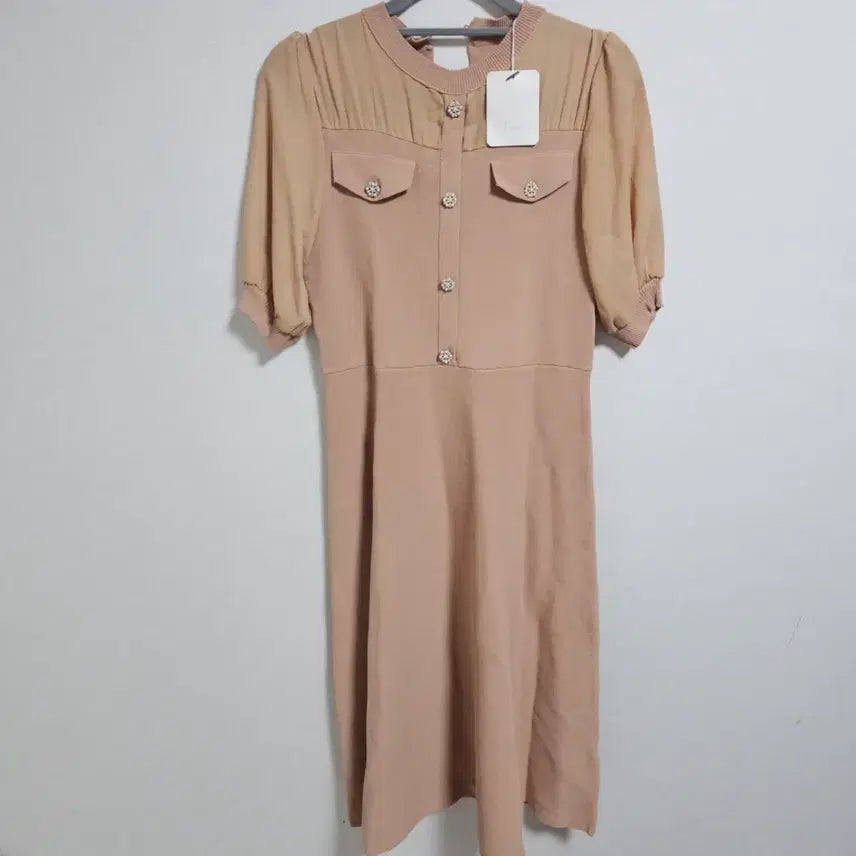[BUNJANG] JJ JIGOTT Jewel Button Knit Contrast Dress / [새상품급/정품] JJ지고트 니트 배색 보석 단추 원피스 (BEIGE/