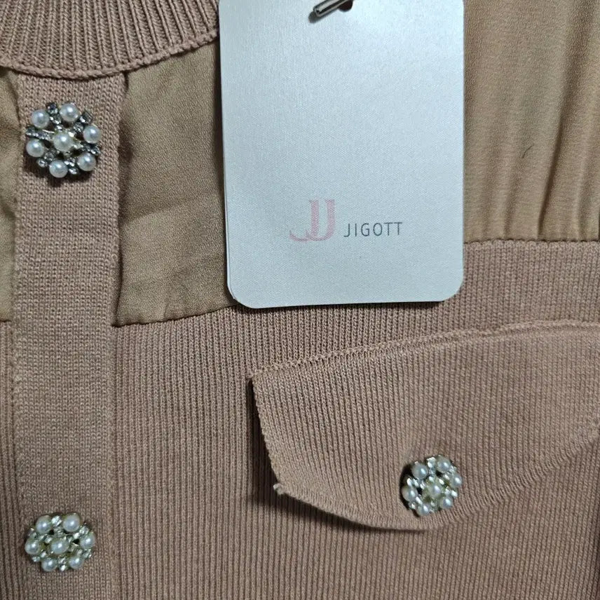 [BUNJANG] JJ JIGOTT Jewel Button Knit Contrast Dress / [새상품급/정품] JJ지고트 니트 배색 보석 단추 원피스 (BEIGE/