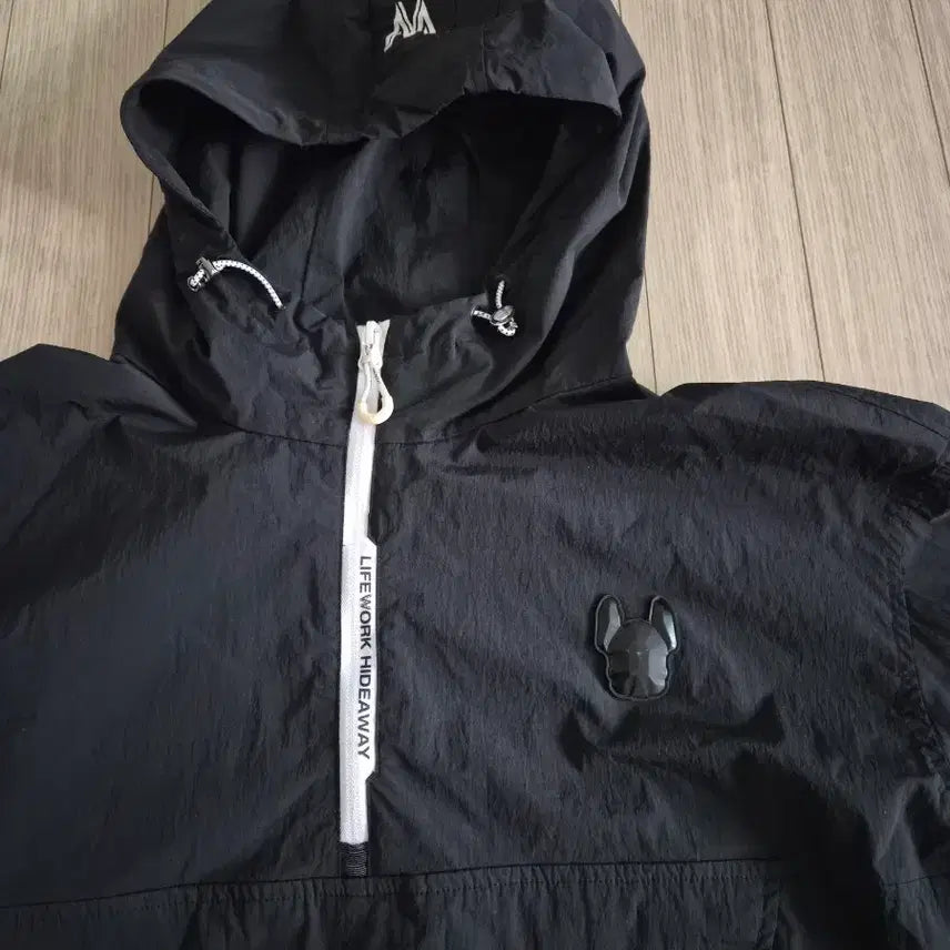 [BUNJANG] Life Work Black Short-Sleeve Windbreaker Jacket (Size 100-105) / 라이프워크 검정색 반팔 바람막이(100~105)