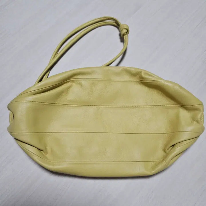 [BUNJANG] Marimekko Karla Leather Shoulder Bag - Lemon/Pastel Yellow / [정품] 마리메꼬 카를라(Karla) 레더 숄더백 - 레몬/파스텔 옐로우