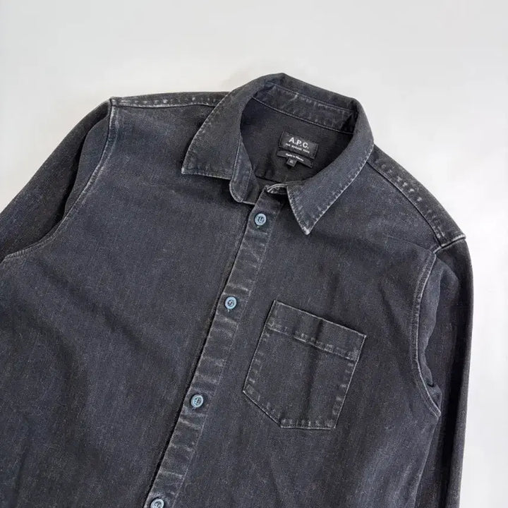 [BUNJANG] A.P.C. Washed Black Denim Shirt / [정품] 아페쎄 흑청 데님 워싱 셔츠