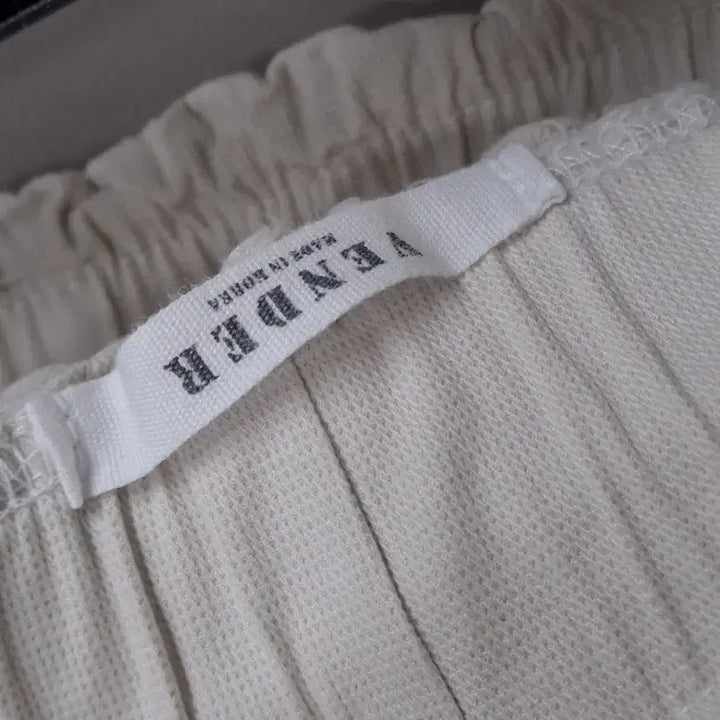 [BUNJANG] VENDER 허리밴드 아이보리색 스판  바지 / VENDER 허리밴드 아이보리색 스판  바지