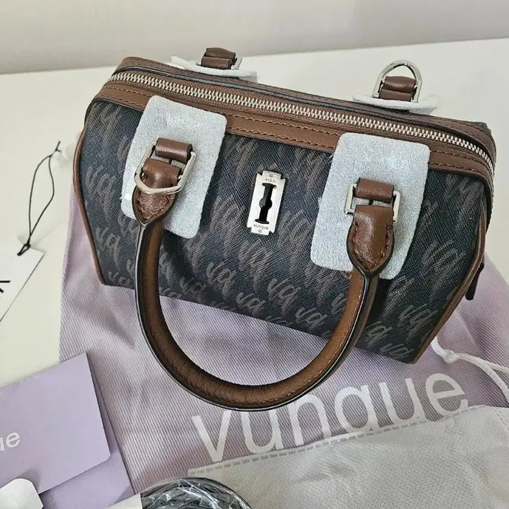 [BUNJANG] Vunque Two C Boston Bag / 분크 투씨 보스턴백 새상품