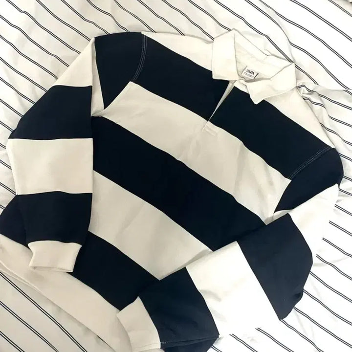 [BUNJANG] Zara Striped Rugby T-Shirt / ZARA 스트라이프 럭비 티셔츠