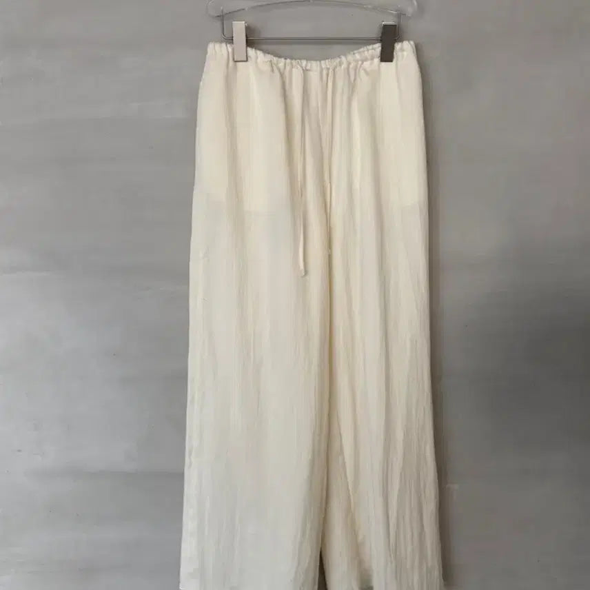 [BUNJANG] Pippin Shop Markdly Summer Top / 피핀샵 마크들리